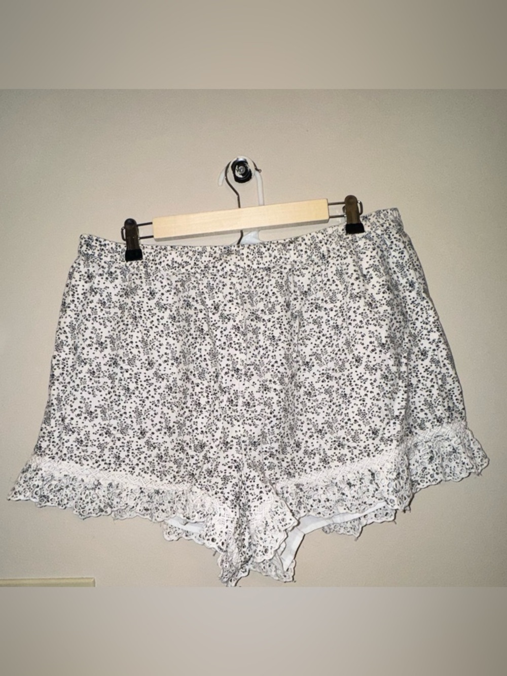 American Eagle Outfitters White with Black Floral High-Waist Lace-Trim Shorts